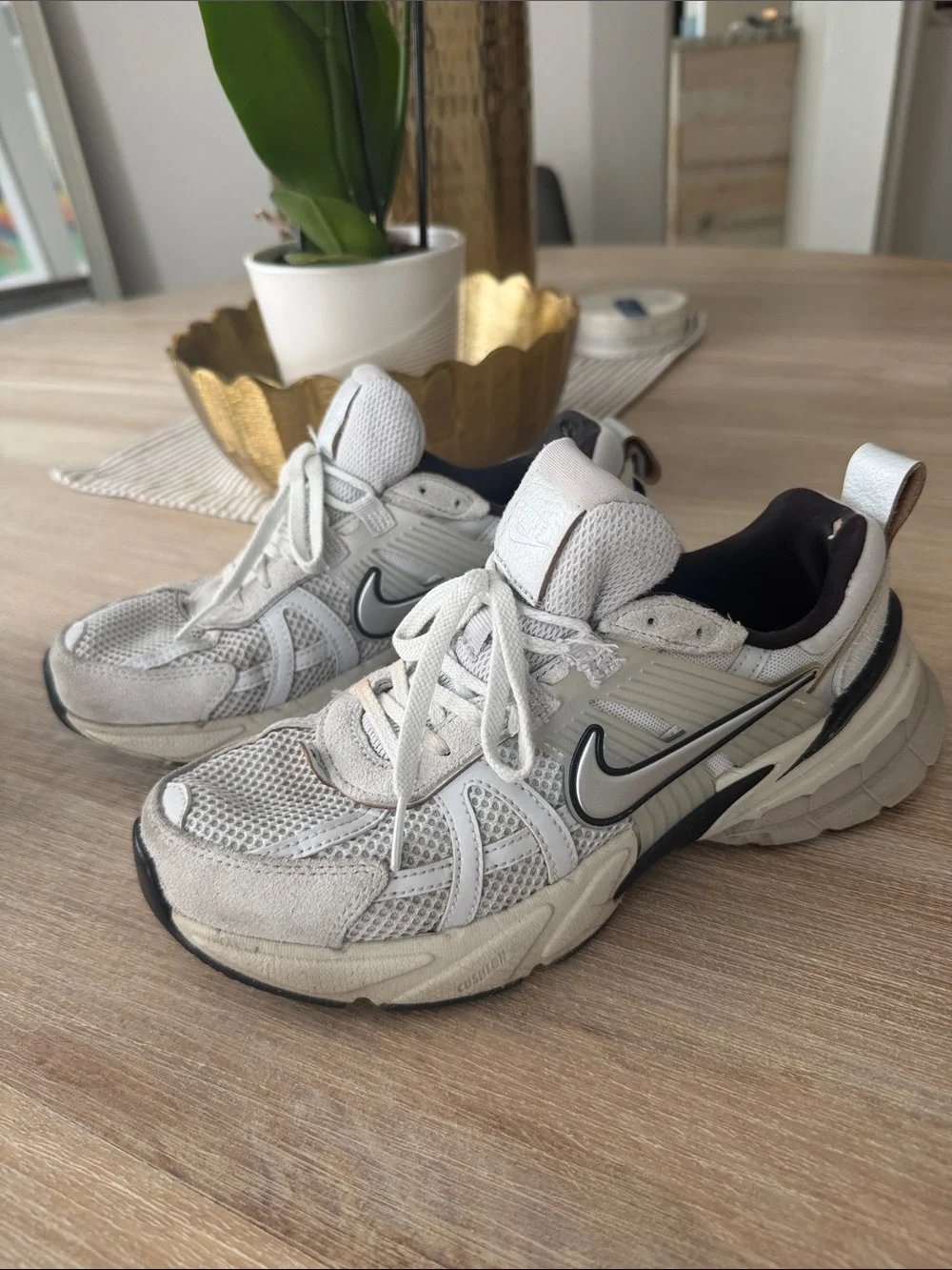 Nike V2k run